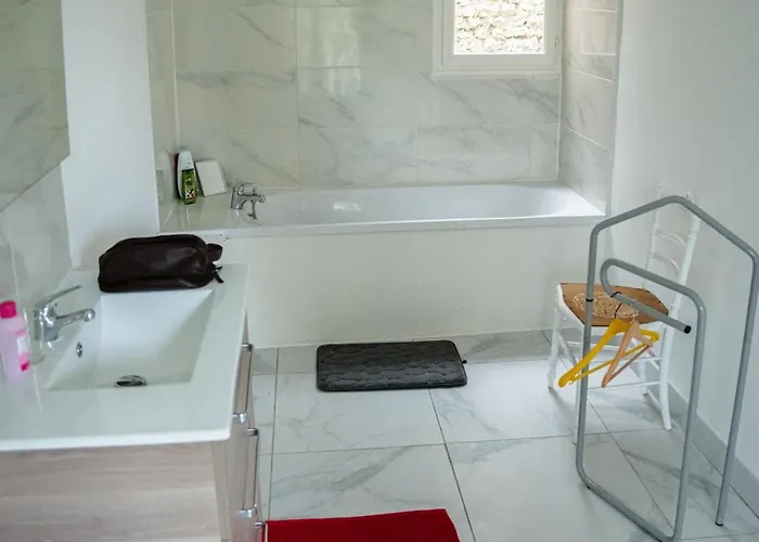 Dom wakacyjny Manoir Du Chateau Gaillard 20 Personnes 10 Chambres, Jardin Prive & Vue Seine Les Andelys