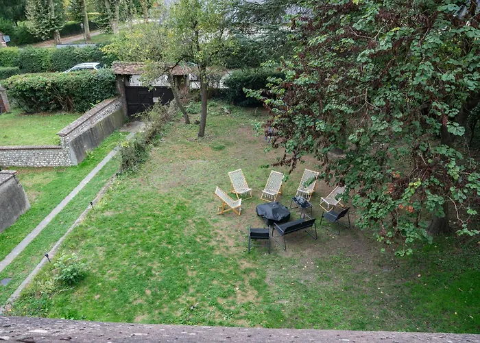 Dom wakacyjny Manoir Du Chateau Gaillard 20 Personnes 10 Chambres, Jardin Prive & Vue Seine Les Andelys